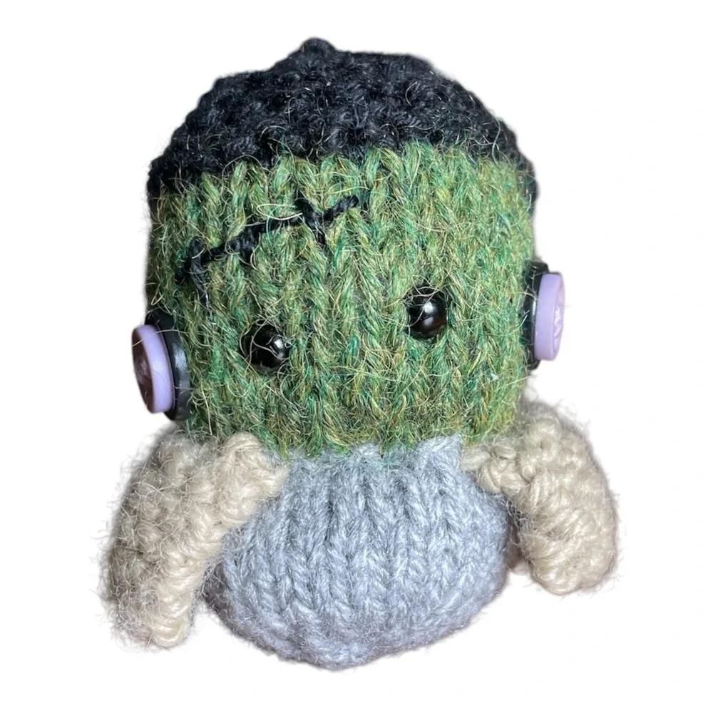Handmade Halloween Keyring Ghost Dracula Frankestein Set of 3 Bag Charms Knitted